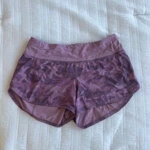 LULULEMON Speed Up Short Long 4" -  Sz 8 - Incognito Camo Pink Taupe